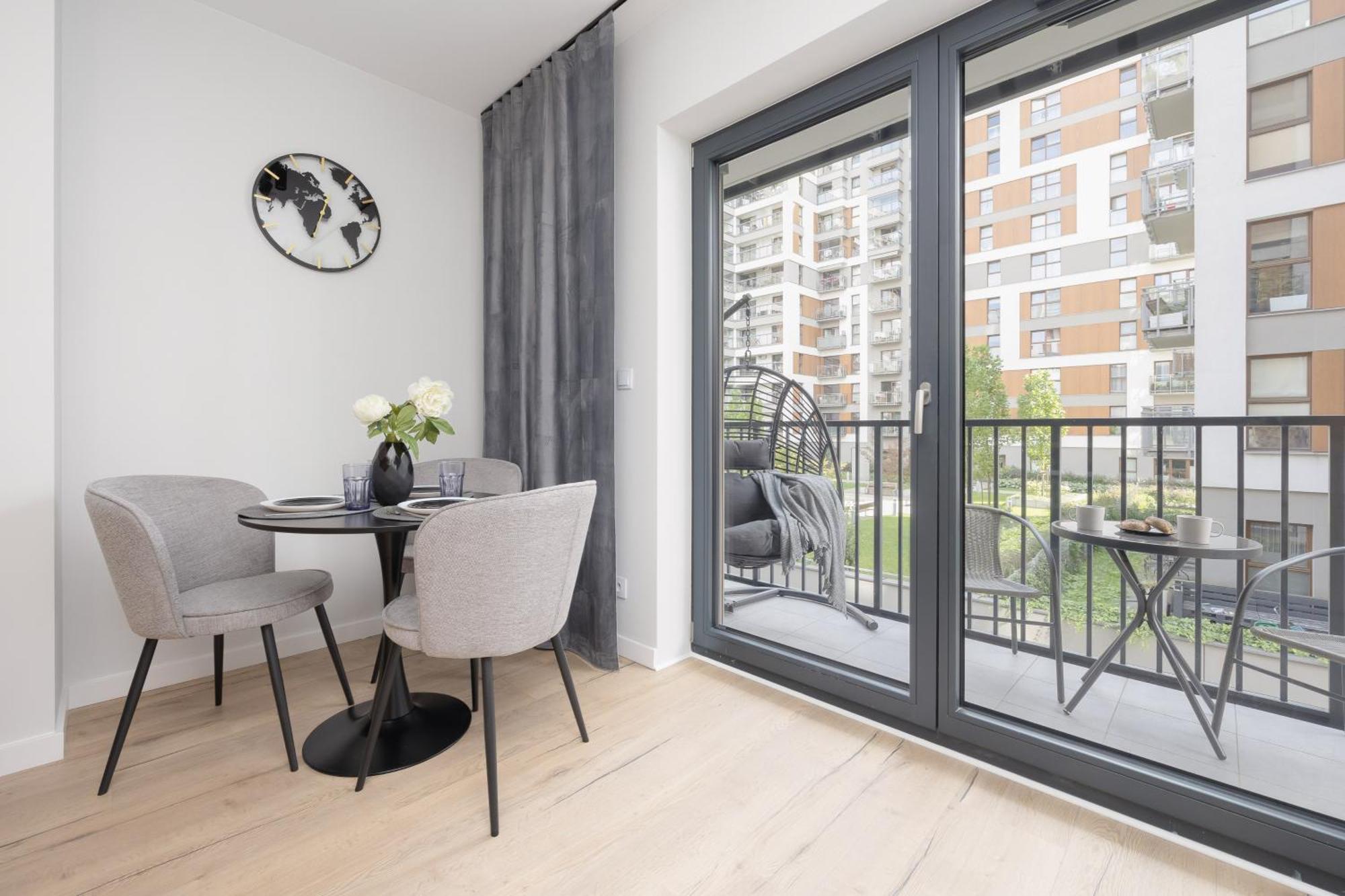 Piekne Studia Dla 3 Osob & Parking By Renters Warsaw
